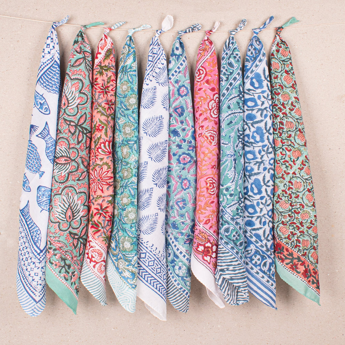 The Timeless Trend: Cotton Bandanas for Men & Women in Modern British Style