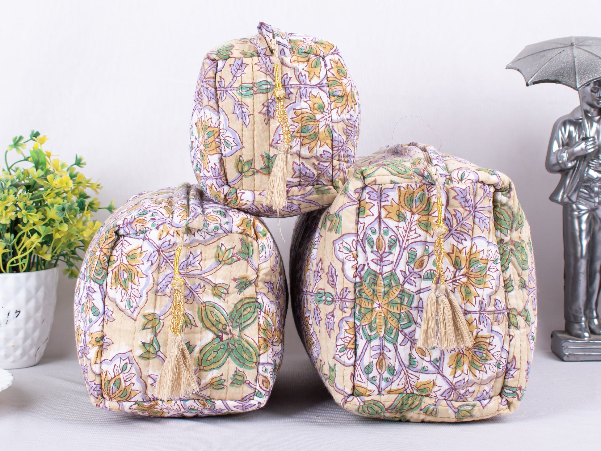 Set of 3 Cotton Makeup Bags, Quilted Toiletry Bags, Cotton Women Beauty Bags, Traveling Bags, Lightweight  Zipper Pouch Bag